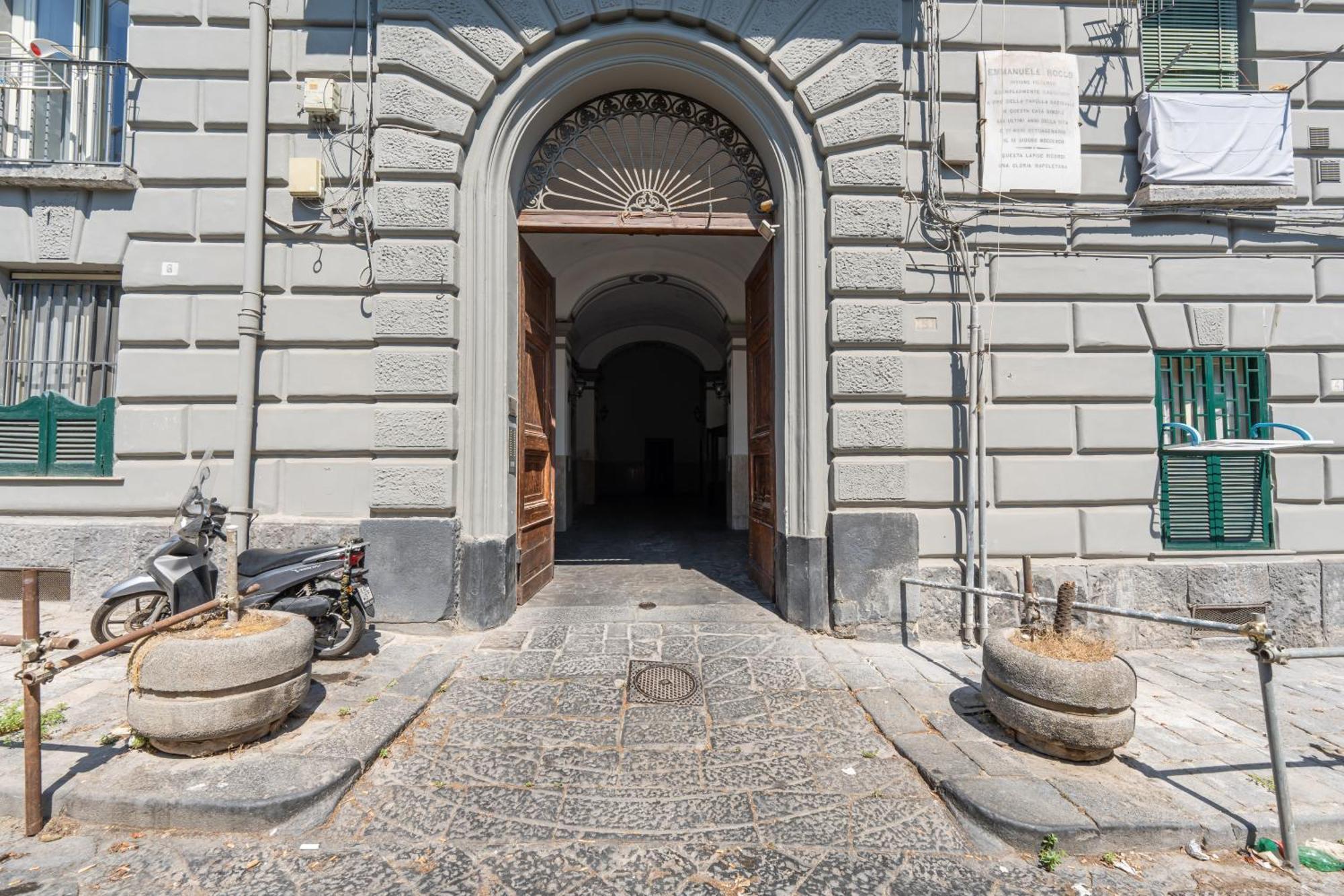 Calaba Centro Apartment Napoli Ngoại thất bức ảnh